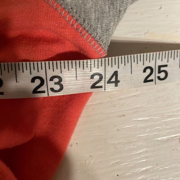 NWOT 2XL Hanes melon/salmon color w/gray short sleeves rounded hem shirt - Picture 11 of 14